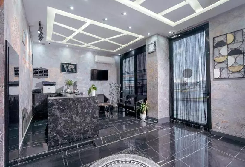 Hotelli Melanj Airport