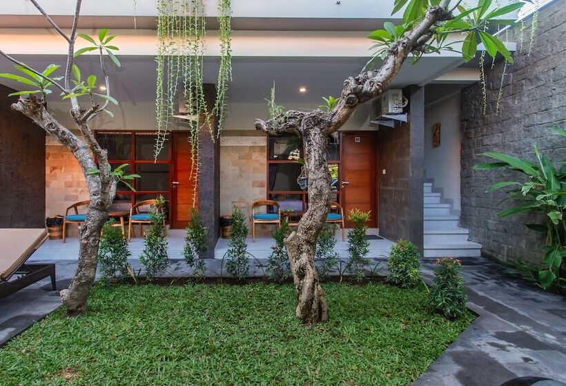 בית מלון כפרי Naksa Homestay Sanur