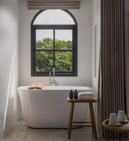 The Motifs Eco Hotel   Sha Extra Plus