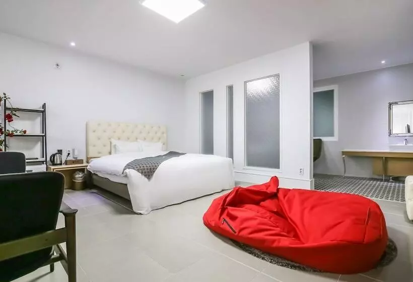 Jincheon Sun & Moon Motel