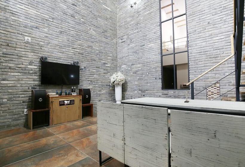 Jincheon Sun & Moon Motel