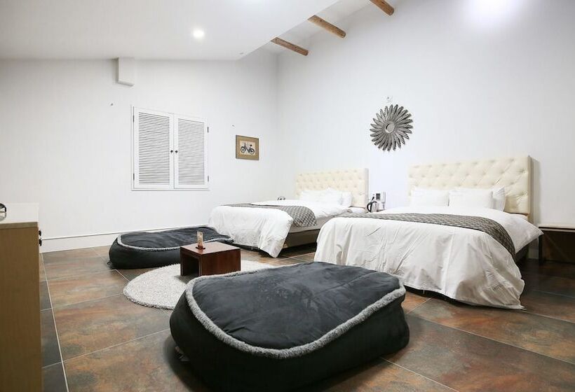 Jincheon Sun & Moon Motel