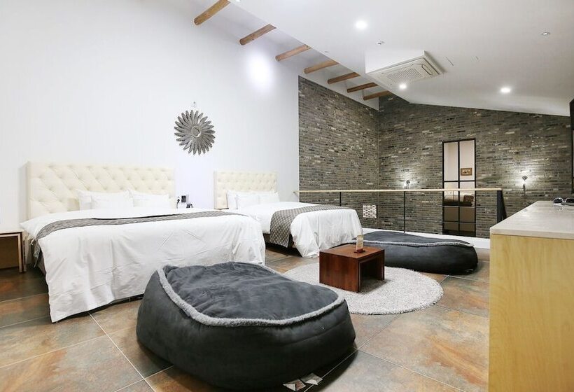 Jincheon Sun & Moon Motel