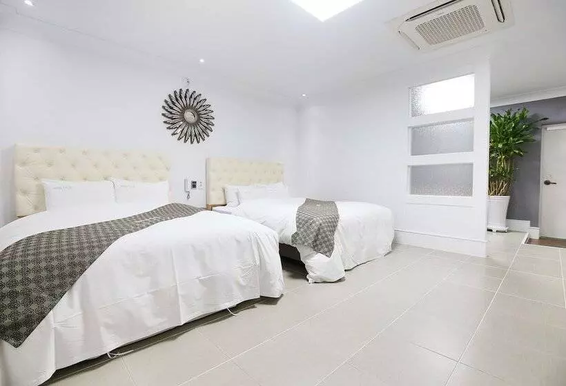 Jincheon Sun & Moon Motel