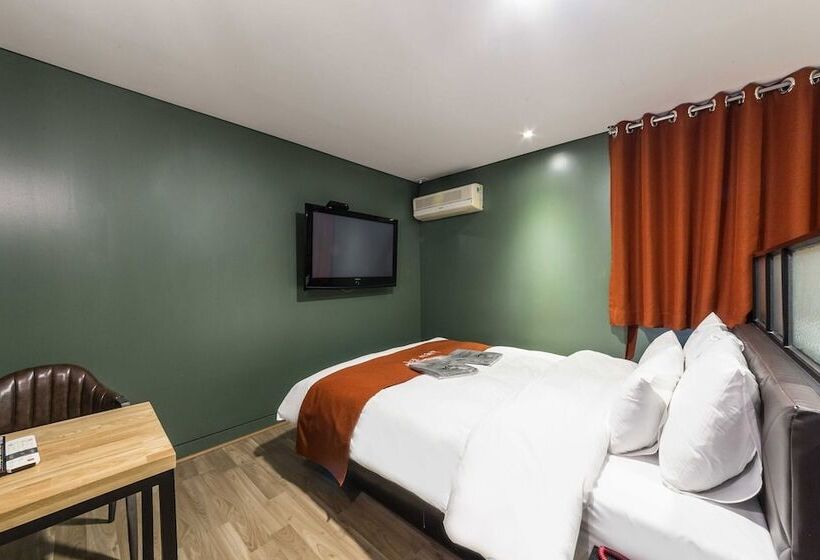 מוטל Chuncheon Hotel Lavender