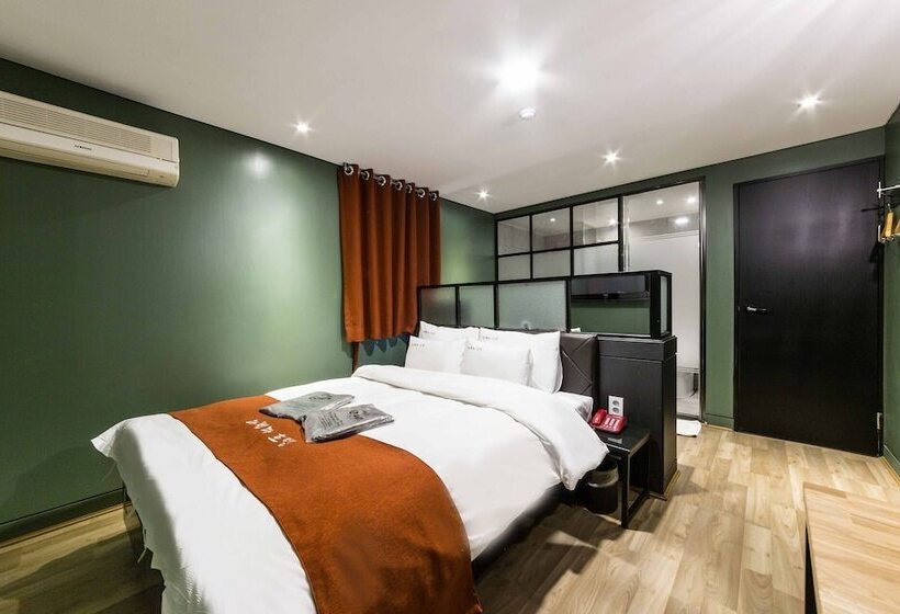 מוטל Chuncheon Hotel Lavender