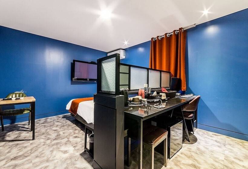 מוטל Chuncheon Hotel Lavender