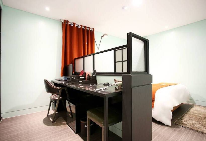 מוטל Chuncheon Hotel Lavender