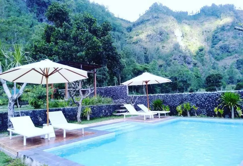 Retkeilymaja Host @ Volcano