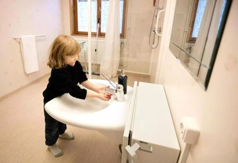 Retkeilymaja Mellangården