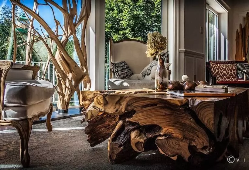 Retkeilymaja Villa Nao