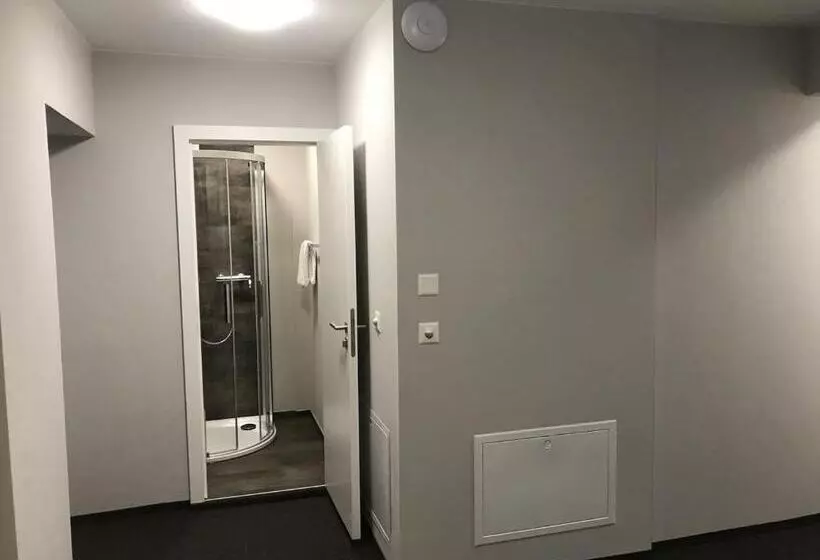 Retkeilymaja Wolke 4