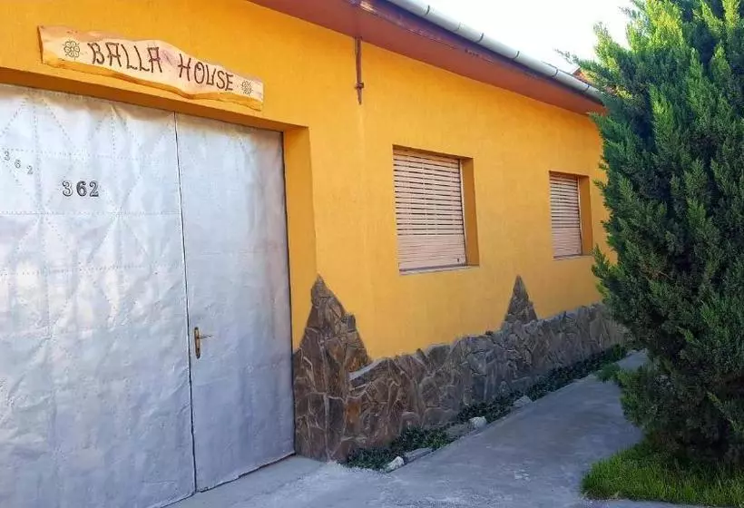 ベッドアンドブレックファースト Balla House