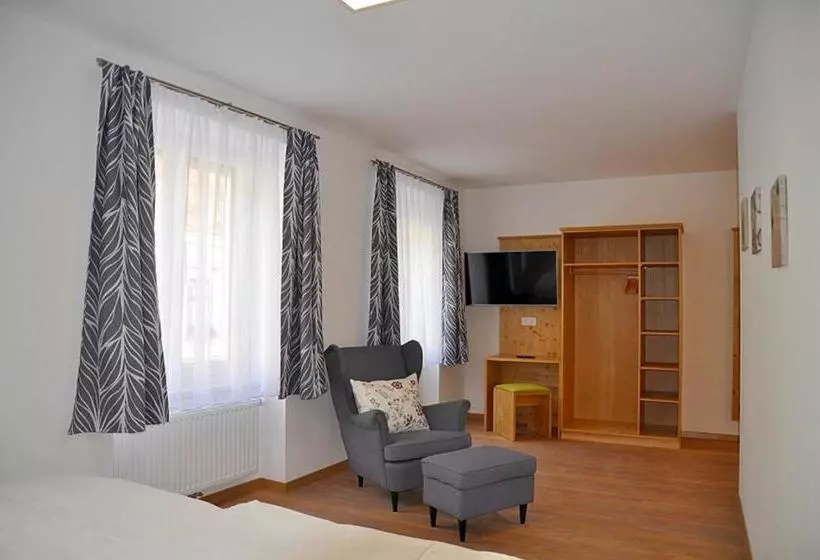 ベッドアンドブレックファースト Bed Bike & Breakfast