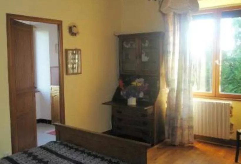 Aamiaismajoitus (B&B) La Ferme De Leychoisier