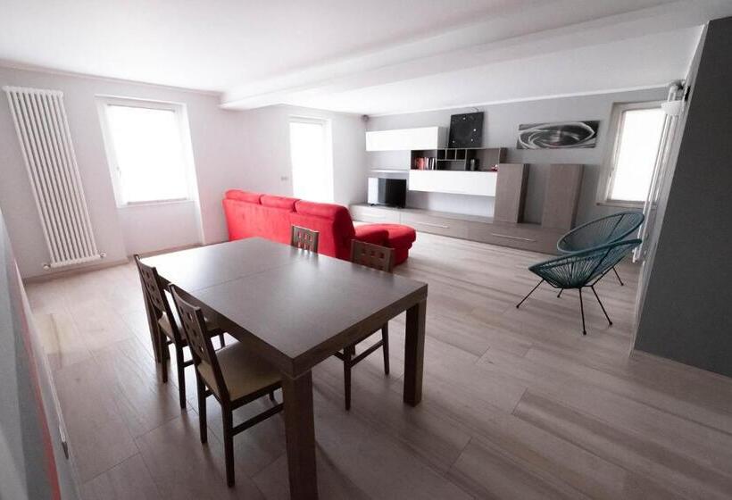 ホテル Albergo Monte Giove