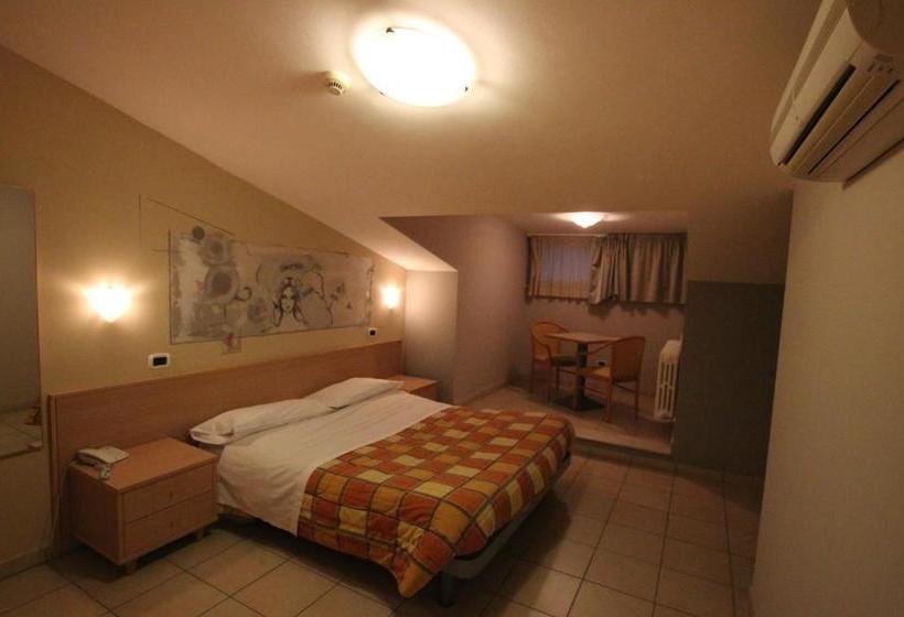 ホテル Albergo Ristorante Val Vomano