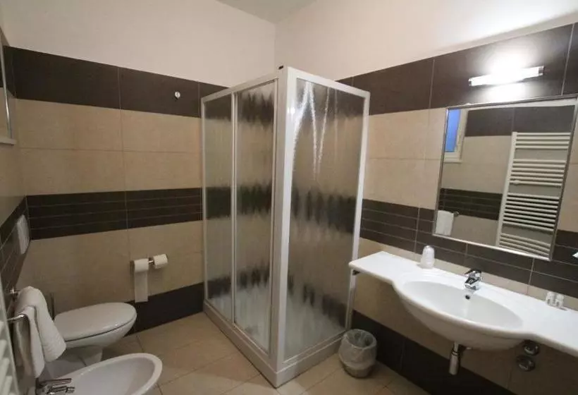 Hotelli Albergo Ristorante Val Vomano