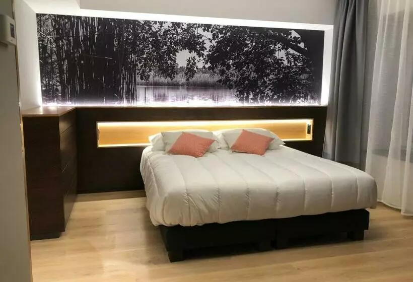 ホテル Auberge De La Tour