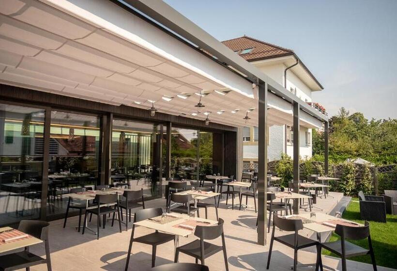 Hotel Auberge De La Tour