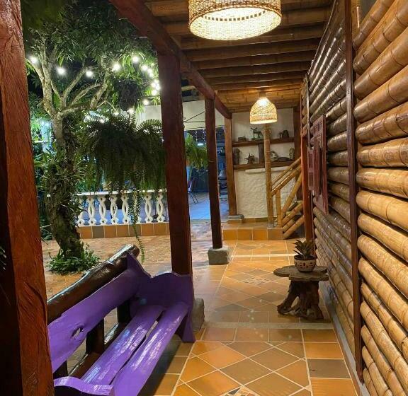 Hotelli Costello Campestre