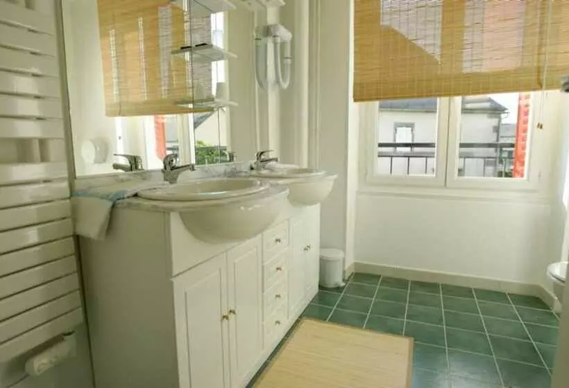 Hotelli Hôtel Des Voyageurs