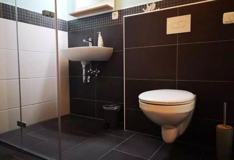 Hotelli Landhaus Kirchberg