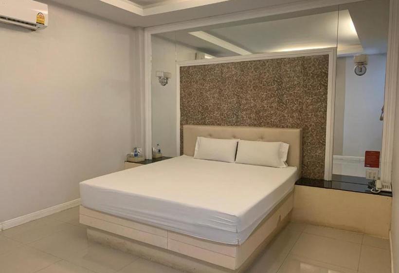 בית מלון כפרי Merry Resort Photaram