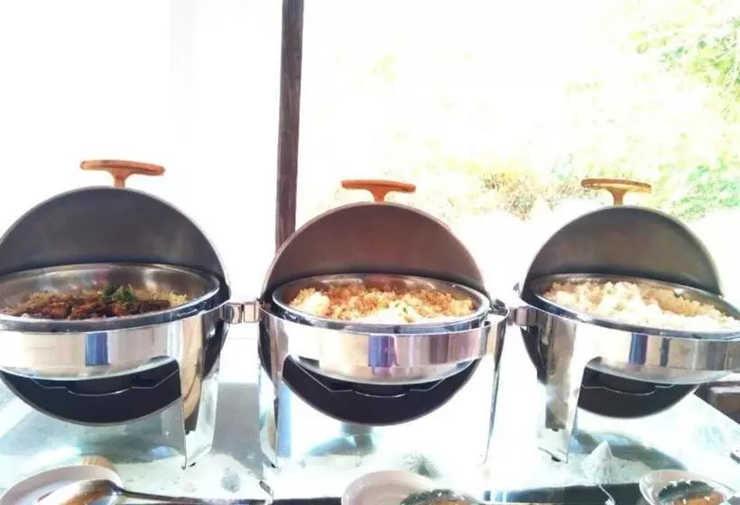 Hotelli Naya Matahora Island Resort