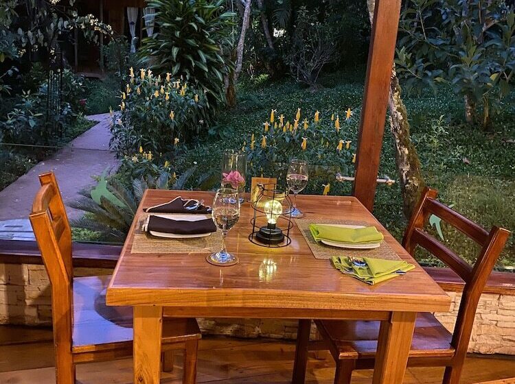 בית מלון כפרי Piripe Wellness Lodge