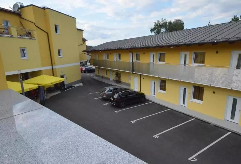 Hotelli Wartmannstetterhof