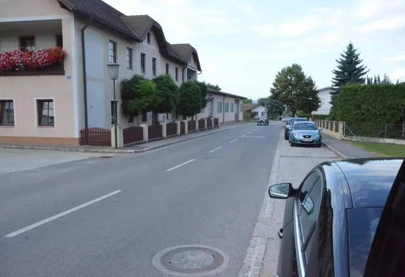 Hotelli Wartmannstetterhof