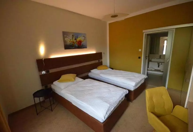 Hotelli Wartmannstetterhof