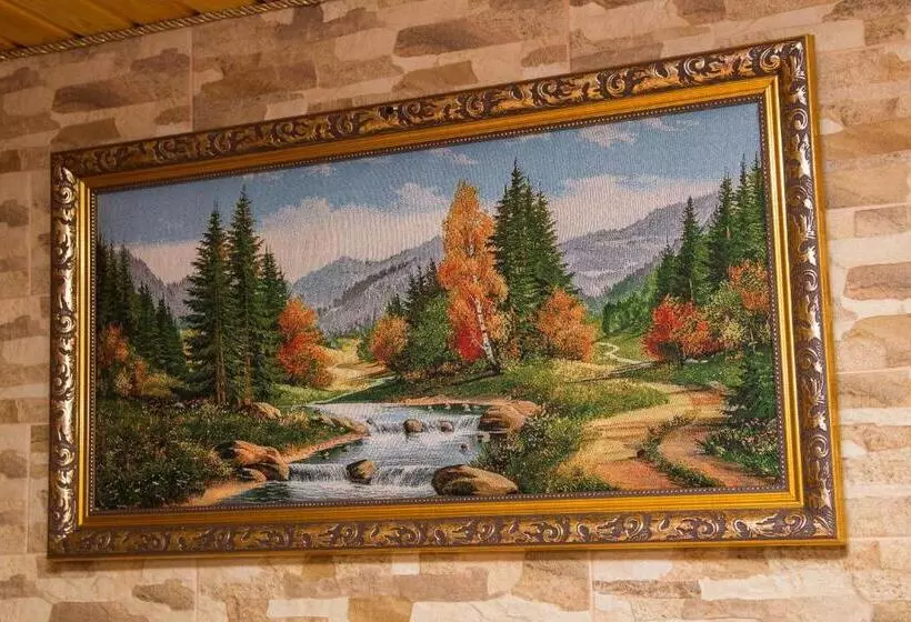 Majatalo карпатське сяйво