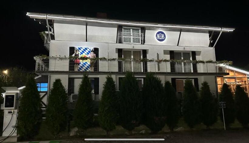 بنسيون Casa Augsburg