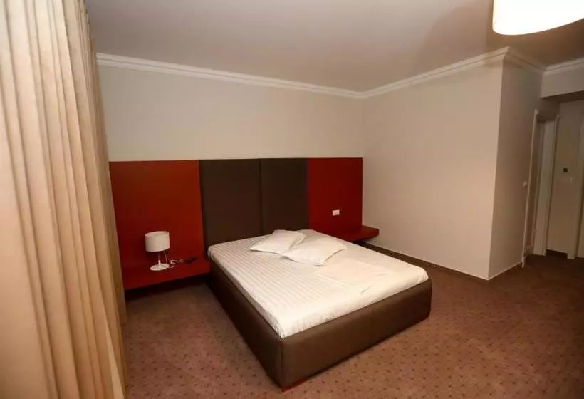 Majatalo Casa Budisteanu