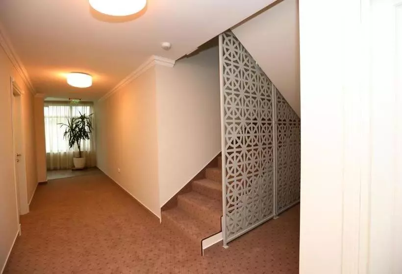 Majatalo Casa Budisteanu