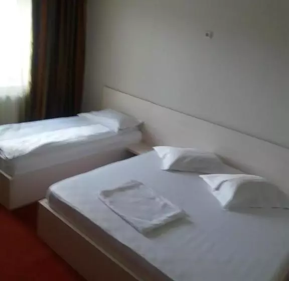 Majatalo Casa Budisteanu