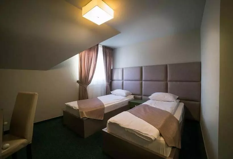 Majatalo Casa Budisteanu