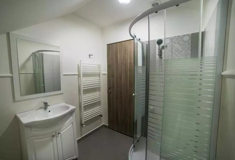 Majatalo Casa Budisteanu