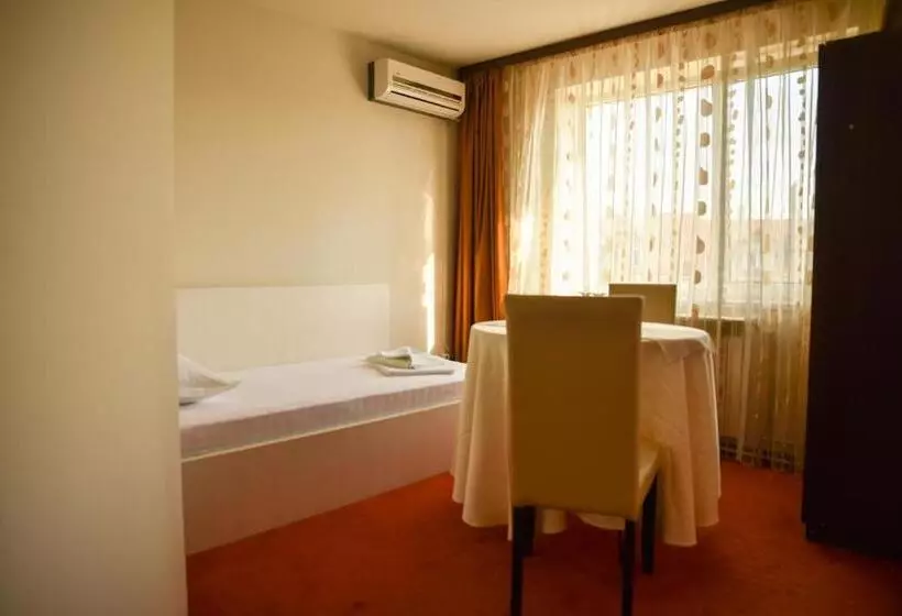 Majatalo Casa Budisteanu