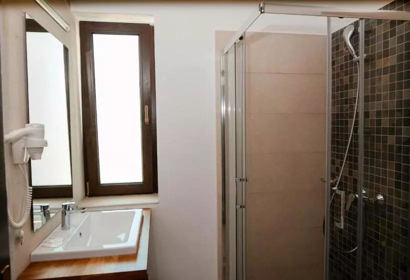 Majatalo Casa Iarina