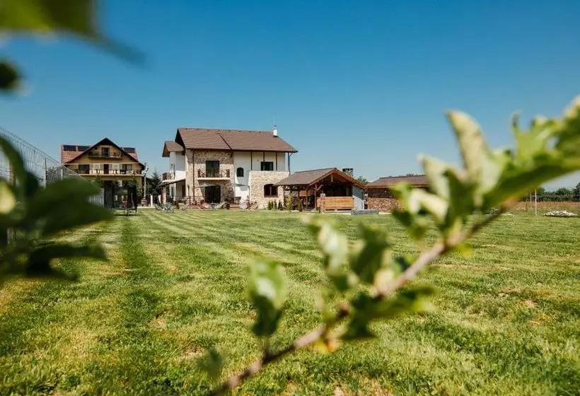 Majatalo Casa Iarina