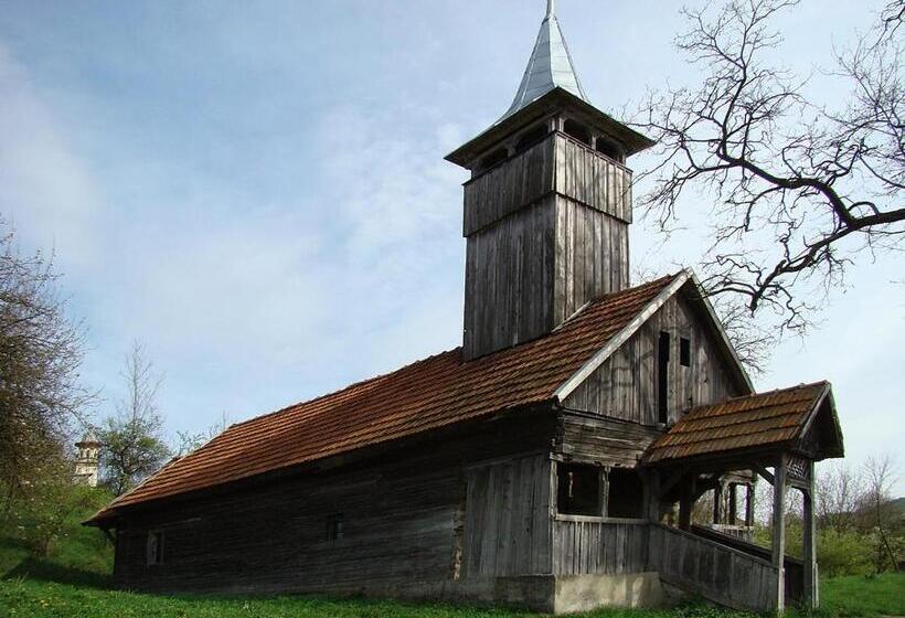 بنسيون La Mos Pavel