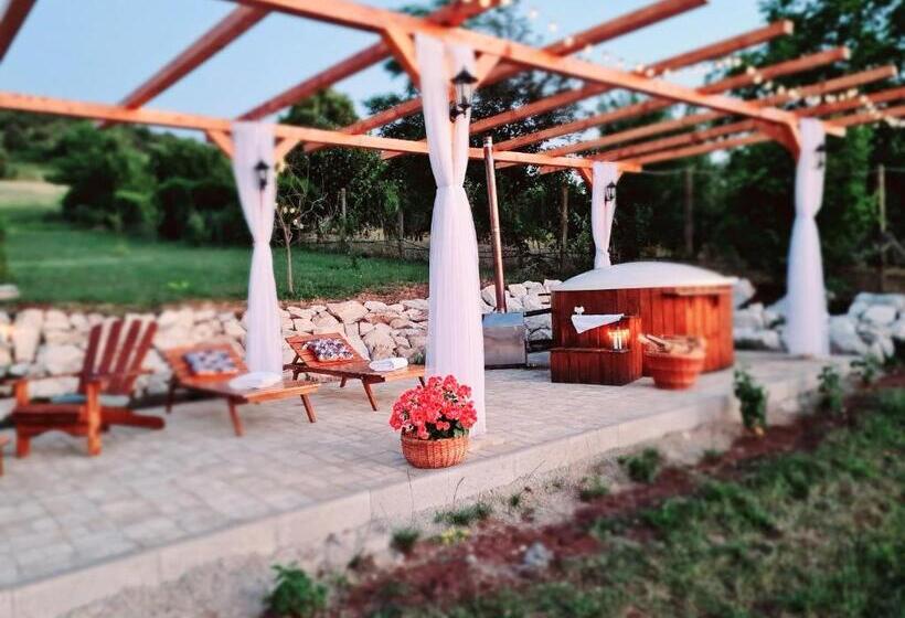 펜션 Mera Hills House