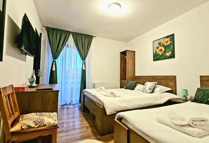 펜션 Mera Hills House