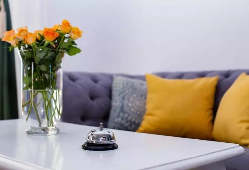 ペンション Mera Hills House