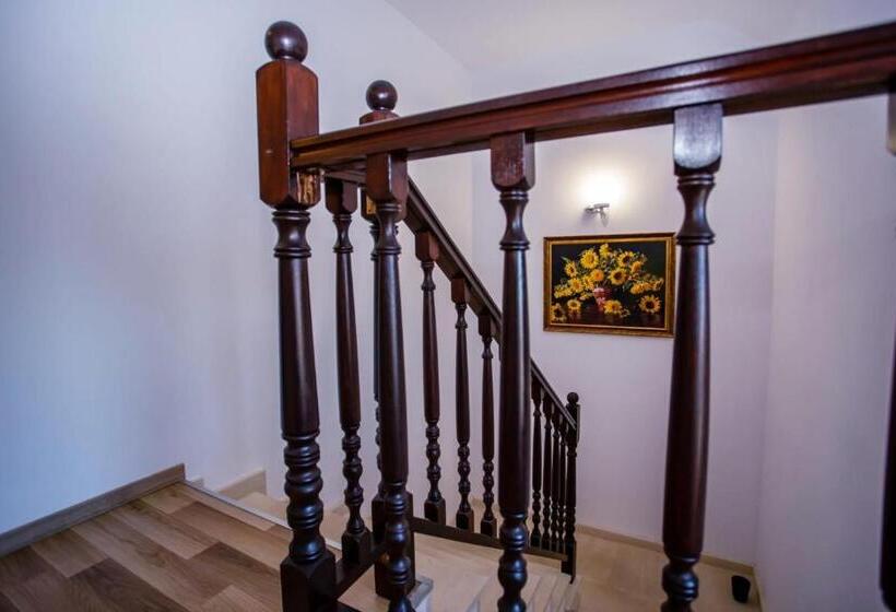 펜션 Mera Hills House