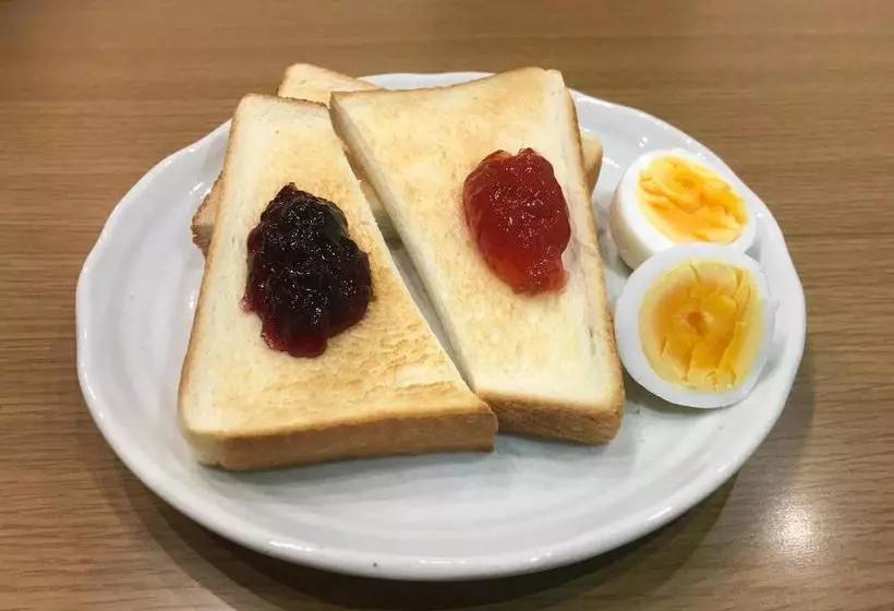 Retkeilymaja Guesthouse Nibutani Yanto