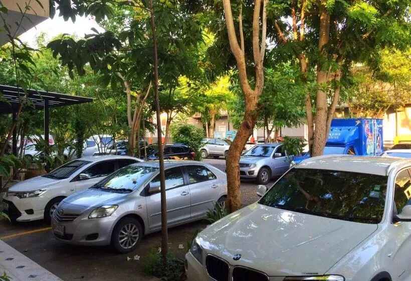 Hotelli บ้านพระจันทร์ รีสอร์ท